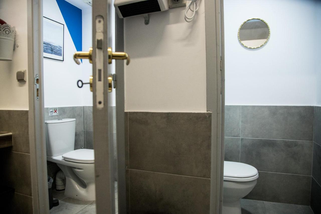 Thanasis Place Афины Экстерьер фото